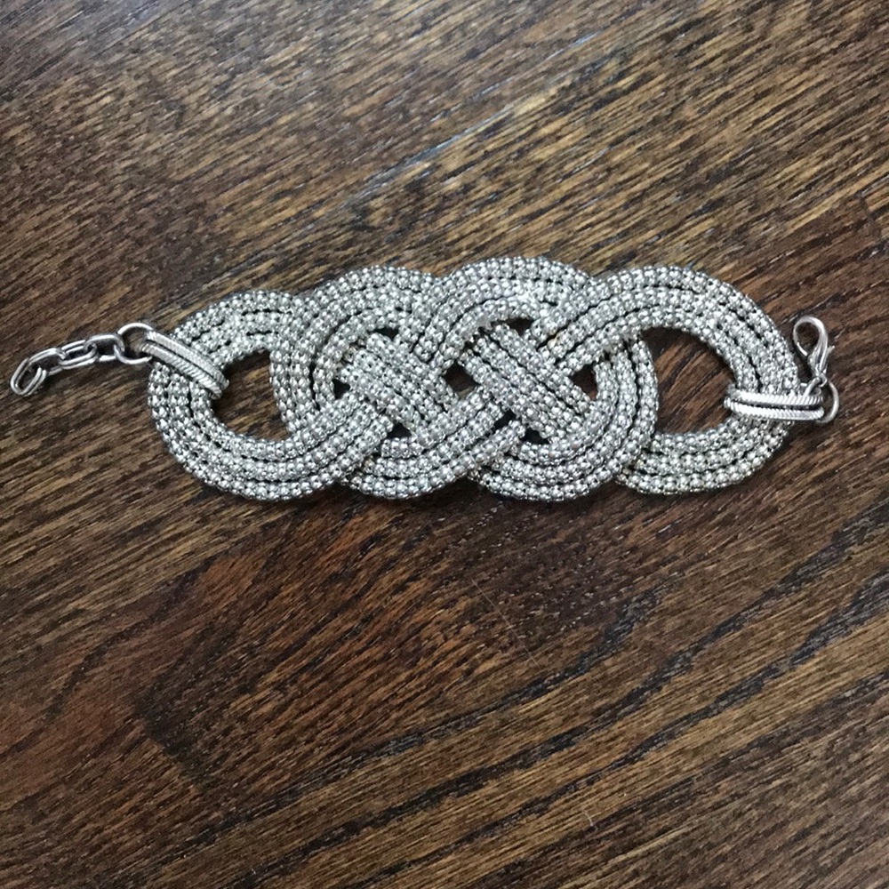 Silver knot bead bracelet